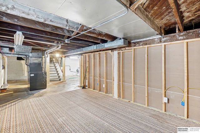 1702 S 49th Street, Omaha, NE 68106