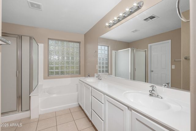 900 W BROADWAY Avenue 82, Apache Junction, AZ 85120