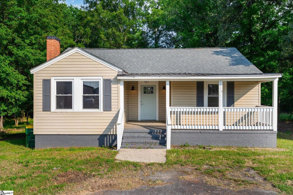 721 Central Street, Iva, SC 29655