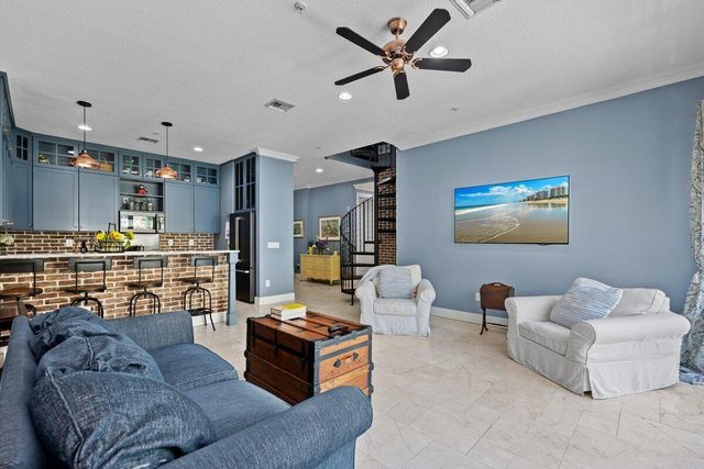 12 SE 1st Avenue 302, Delray Beach, FL 33444