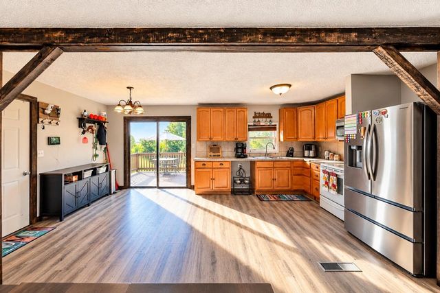 4441 S Pitchin Road, Springfield, OH 45502