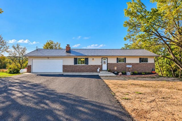 4441 S Pitchin Road, Springfield, OH 45502