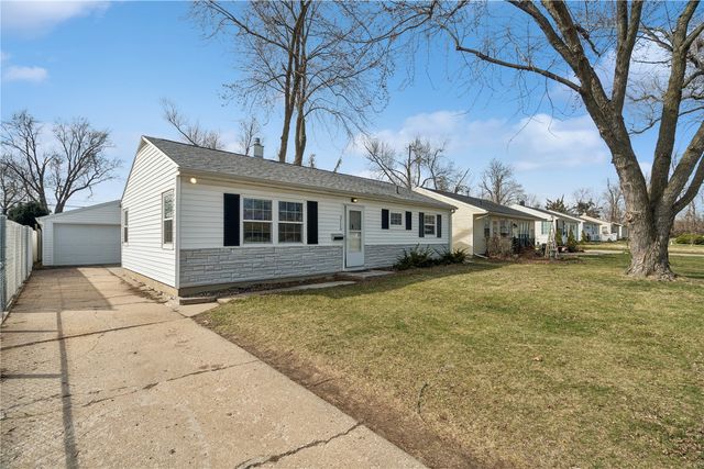 3730 H Avenue NE, Cedar Rapids, IA 52402