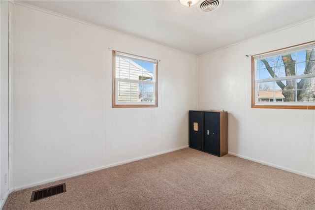 3730 H Avenue NE, Cedar Rapids, IA 52402