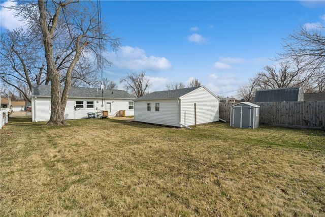 3730 H Avenue NE, Cedar Rapids, IA 52402