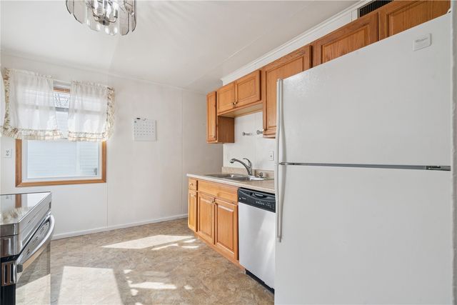 3730 H Avenue NE, Cedar Rapids, IA 52402