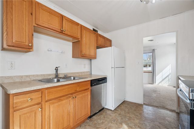 3730 H Avenue NE, Cedar Rapids, IA 52402