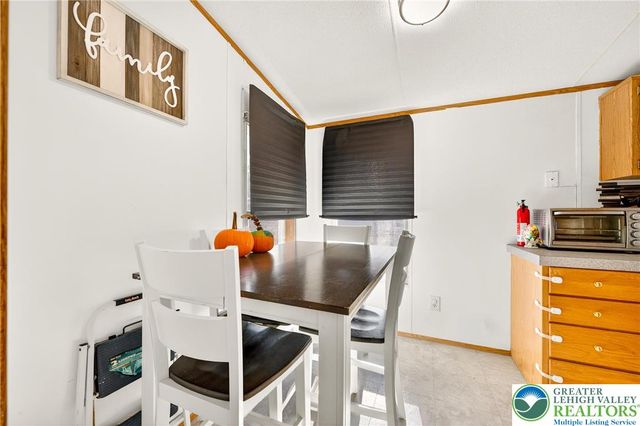 196 Fawn Meadow Court, East Allen Twp, PA 18014