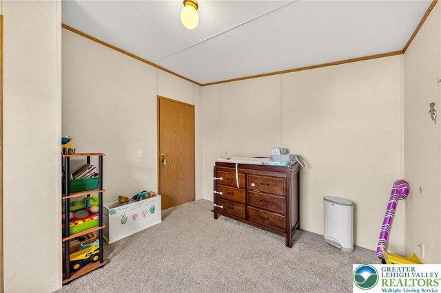 196 Fawn Meadow Court, East Allen Twp, PA 18014