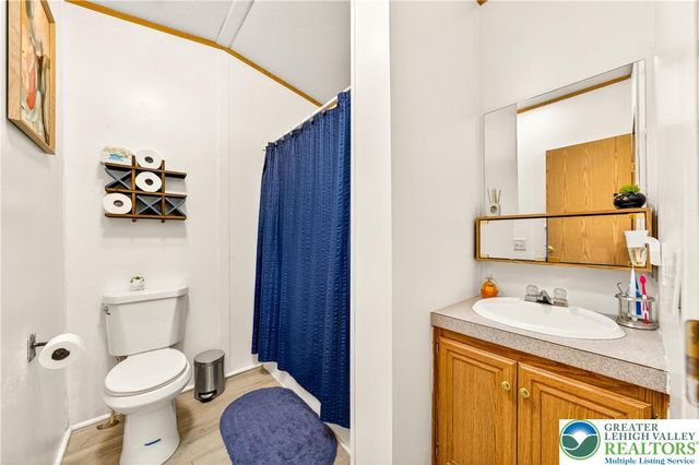 196 Fawn Meadow Court, East Allen Twp, PA 18014