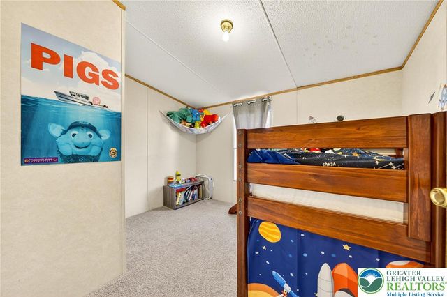 196 Fawn Meadow Court, East Allen Twp, PA 18014