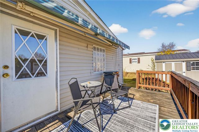 196 Fawn Meadow Court, East Allen Twp, PA 18014