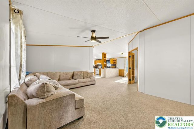 196 Fawn Meadow Court, East Allen Twp, PA 18014