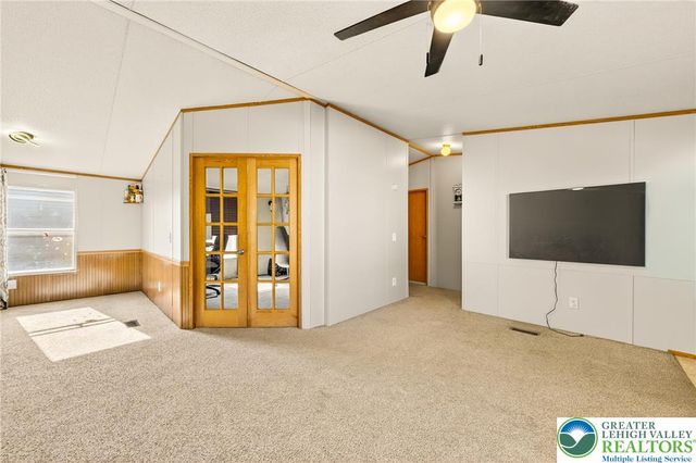 196 Fawn Meadow Court, East Allen Twp, PA 18014