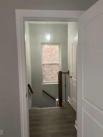 2714 W Polk Street 2, Chicago, IL 60612