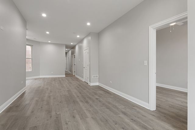 2714 W Polk Street 2, Chicago, IL 60612