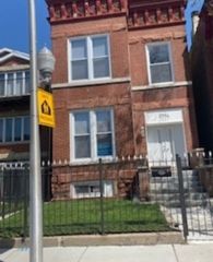 2714 W Polk Street 2, Chicago, IL 60612