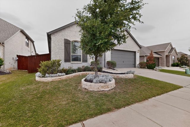 3825 Primrose Drive, Aubrey, TX 76227