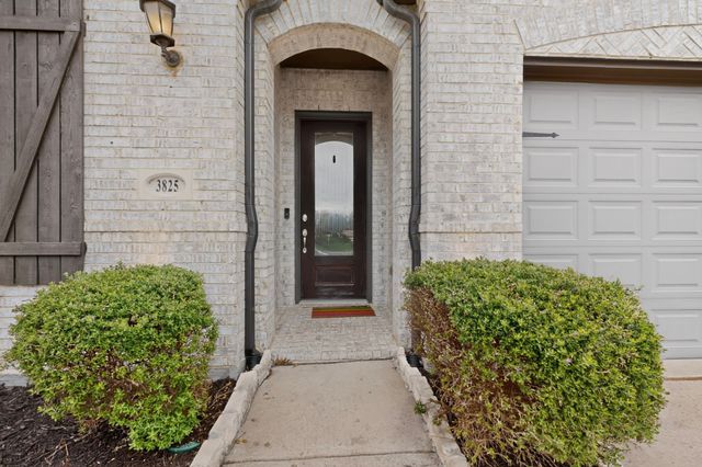 3825 Primrose Drive, Aubrey, TX 76227