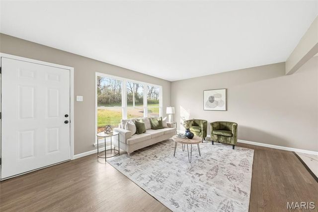 13035 Old Jamestown Road, Black Jack, MO 63033