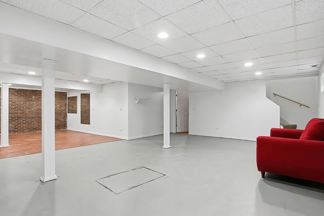 1417 Adams Street, Lake In The Hills, IL 60156