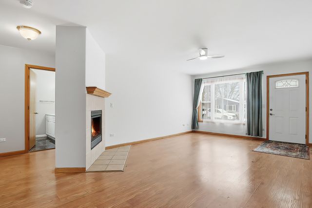 1417 Adams Street, Lake In The Hills, IL 60156