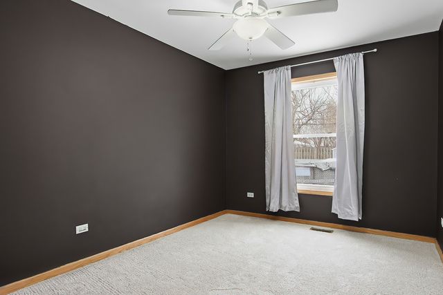 1417 Adams Street, Lake In The Hills, IL 60156