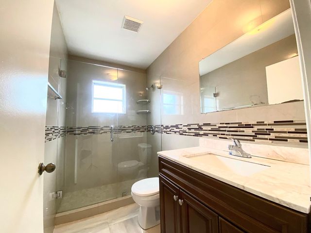 5314 Blueberry Hill Avenue, Lake Worth, FL 33463