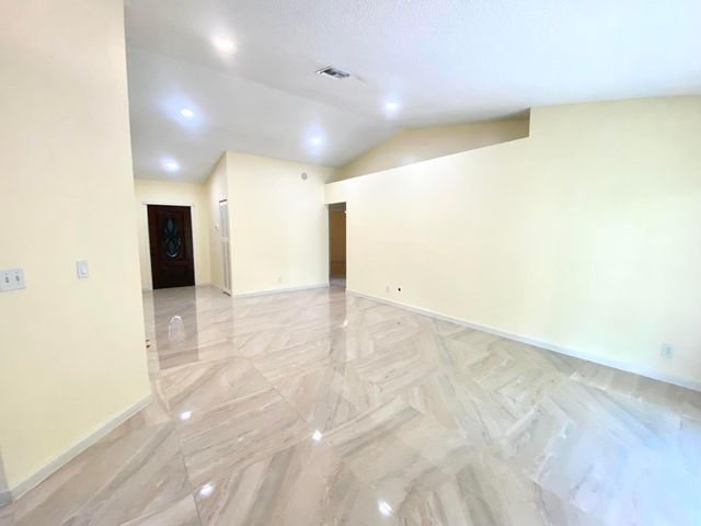 5314 Blueberry Hill Avenue, Lake Worth, FL 33463