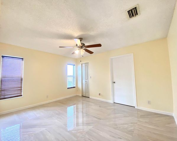 5314 Blueberry Hill Avenue, Lake Worth, FL 33463