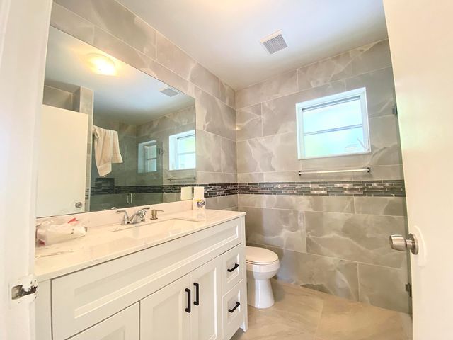5314 Blueberry Hill Avenue, Lake Worth, FL 33463
