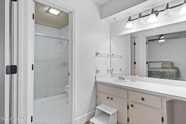 825 Bilglade Drive, Biloxi, MS 39532