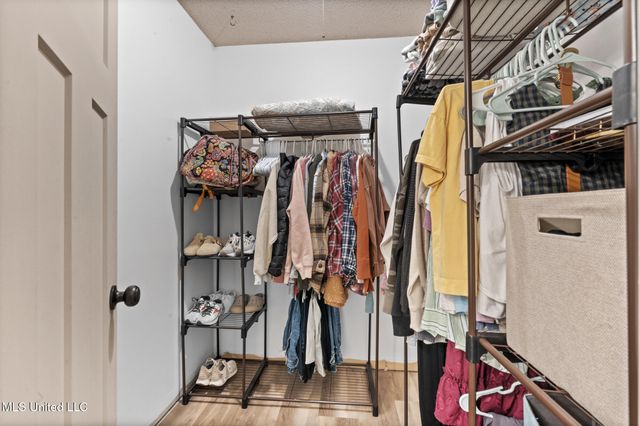 825 Bilglade Drive, Biloxi, MS 39532