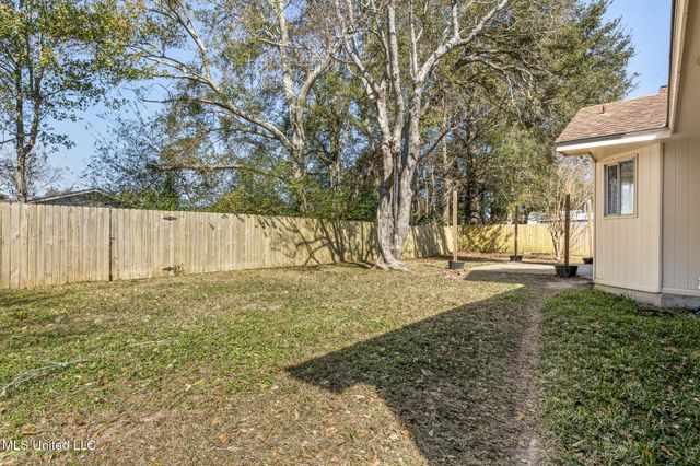 825 Bilglade Drive, Biloxi, MS 39532