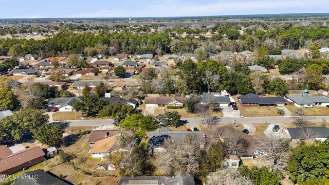 825 Bilglade Drive, Biloxi, MS 39532