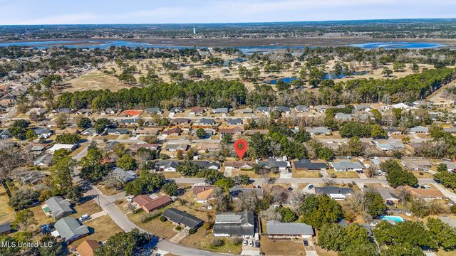 825 Bilglade Drive, Biloxi, MS 39532