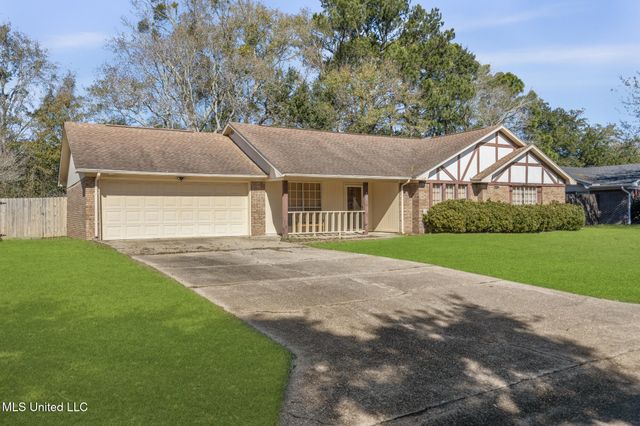 825 Bilglade Drive, Biloxi, MS 39532