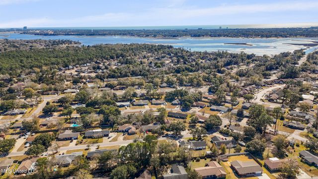 825 Bilglade Drive, Biloxi, MS 39532