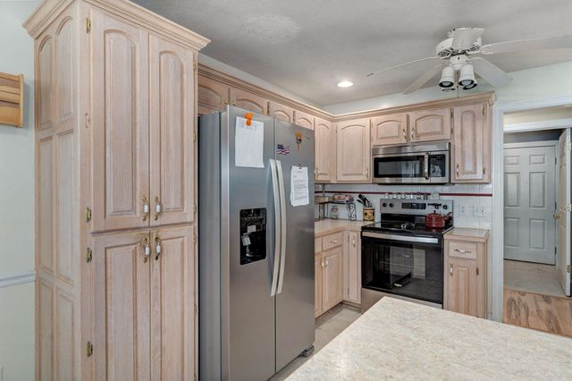 1385 Cherokee Court, Marshfield, MO 65706