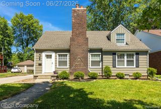 880 Notre Dame Street, Grosse Pointe, MI 48230