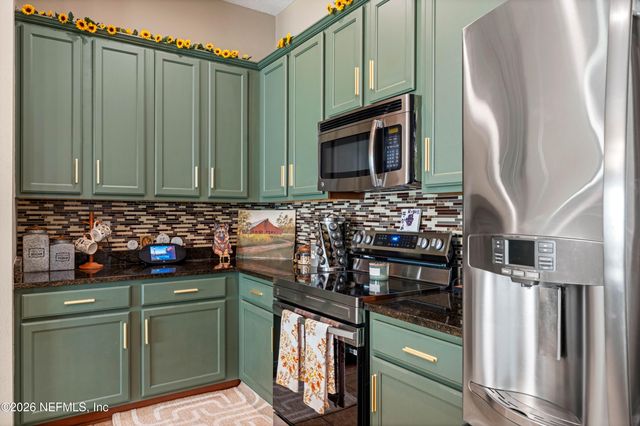 15708 TISONS BLUFF Road, Jacksonville, FL 32218