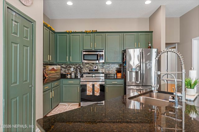 15708 TISONS BLUFF Road, Jacksonville, FL 32218
