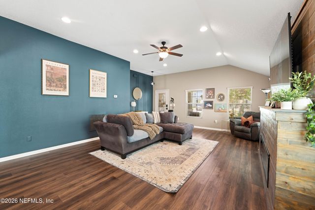 15708 TISONS BLUFF Road, Jacksonville, FL 32218