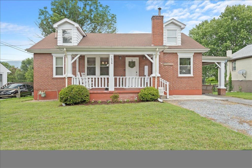 1639 Sunset AVE, Salem, VA 24153