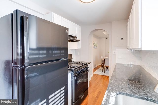 528 HOLTZMAN COURT, Baltimore, MD 21231