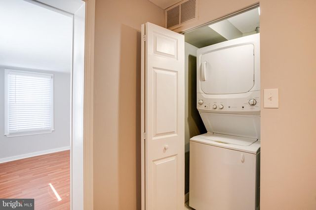 528 HOLTZMAN COURT, Baltimore, MD 21231
