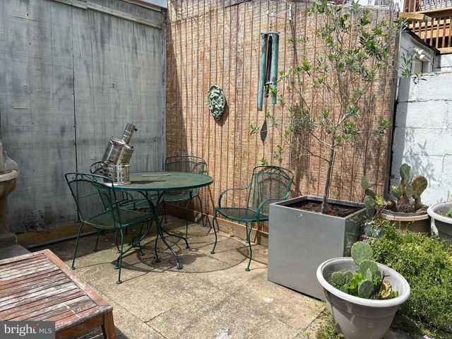 528 HOLTZMAN COURT, Baltimore, MD 21231