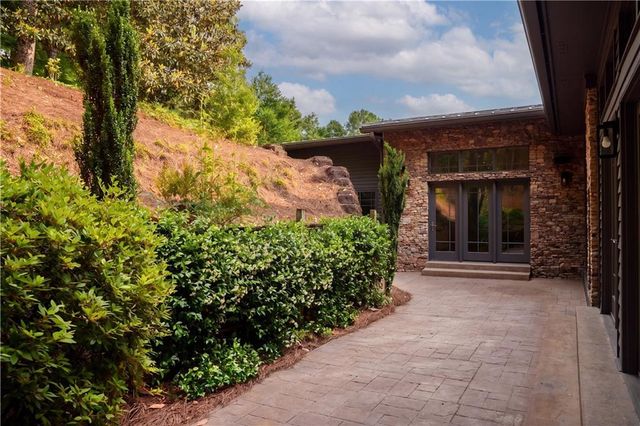 3770 Paces Ferry Road NW, Atlanta, GA 30327