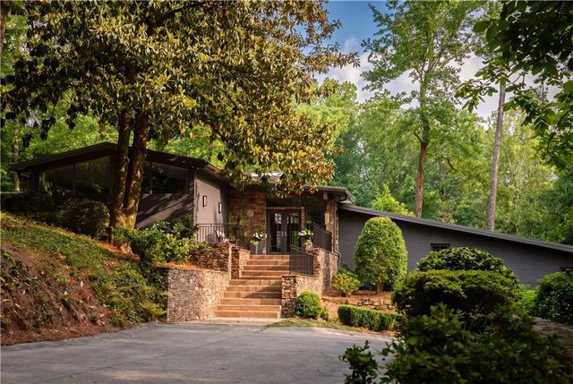 3770 Paces Ferry Road NW, Atlanta, GA 30327