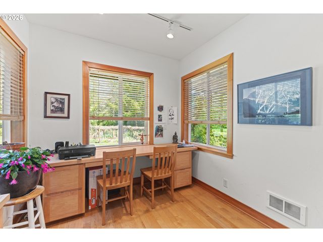 83416 PARKWAY Dr, Florence, OR 97439